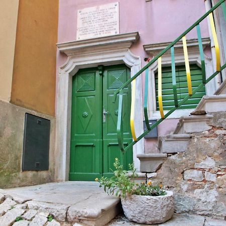 Lovely Apartment In Old Town Labin  Exterior photo